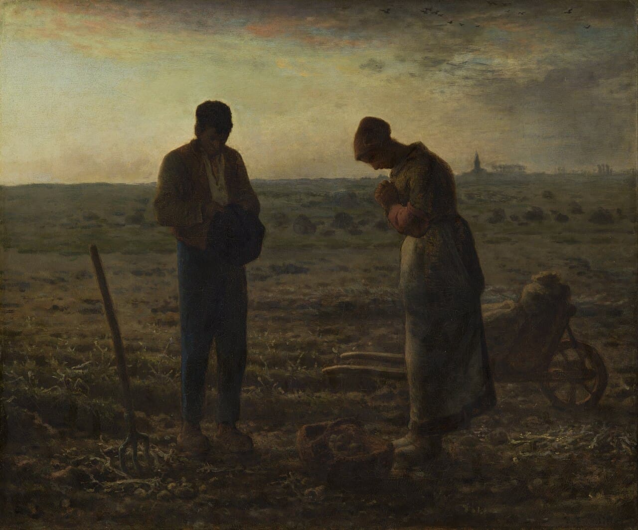 Le tableau L'Angélus de Jean-François Millet, montrant deux paysans qui s'arrêtent dans un champ au crépuscule pour prier, avec un clocher d'église à l'horizon.